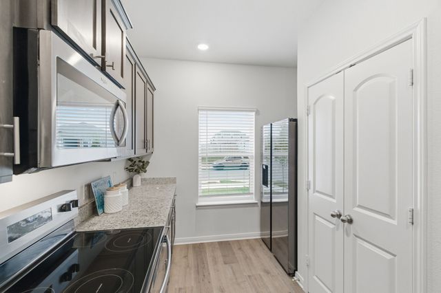 9900 Fighting Falcon Way, Fort Worth, TX 76131