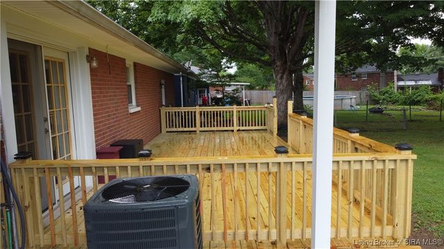 1435 Bellemeade Drive, New Albany, IN 47150