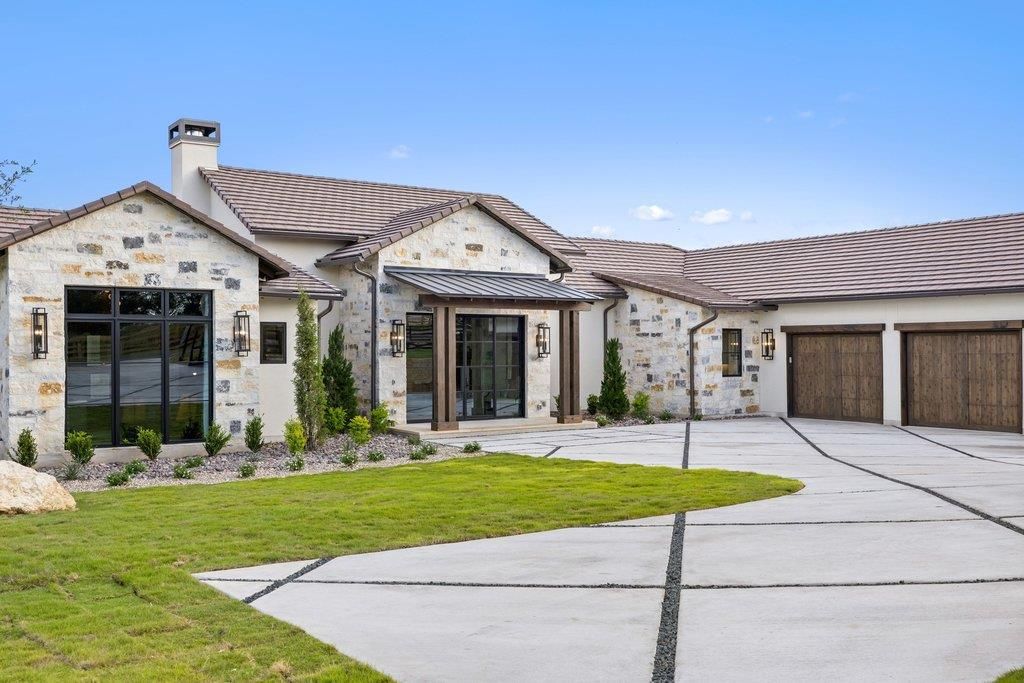 27031 Haynie Flat RD, Spicewood, TX 78669
