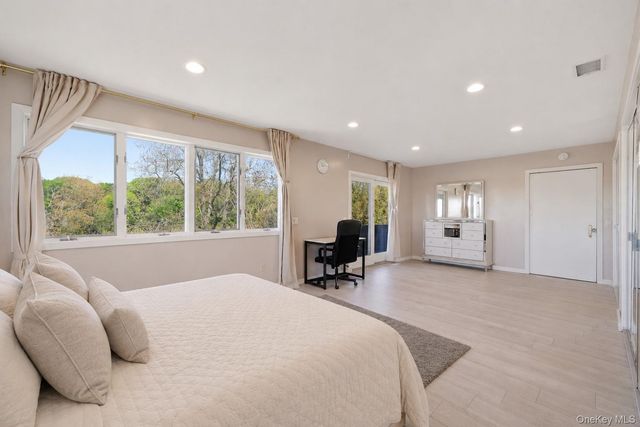 36 Roosevelt Boulevard, East Patchogue, NY 11772