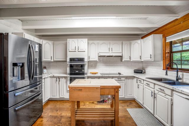 16007 Long Neck Drive, Magnolia, TX 77355