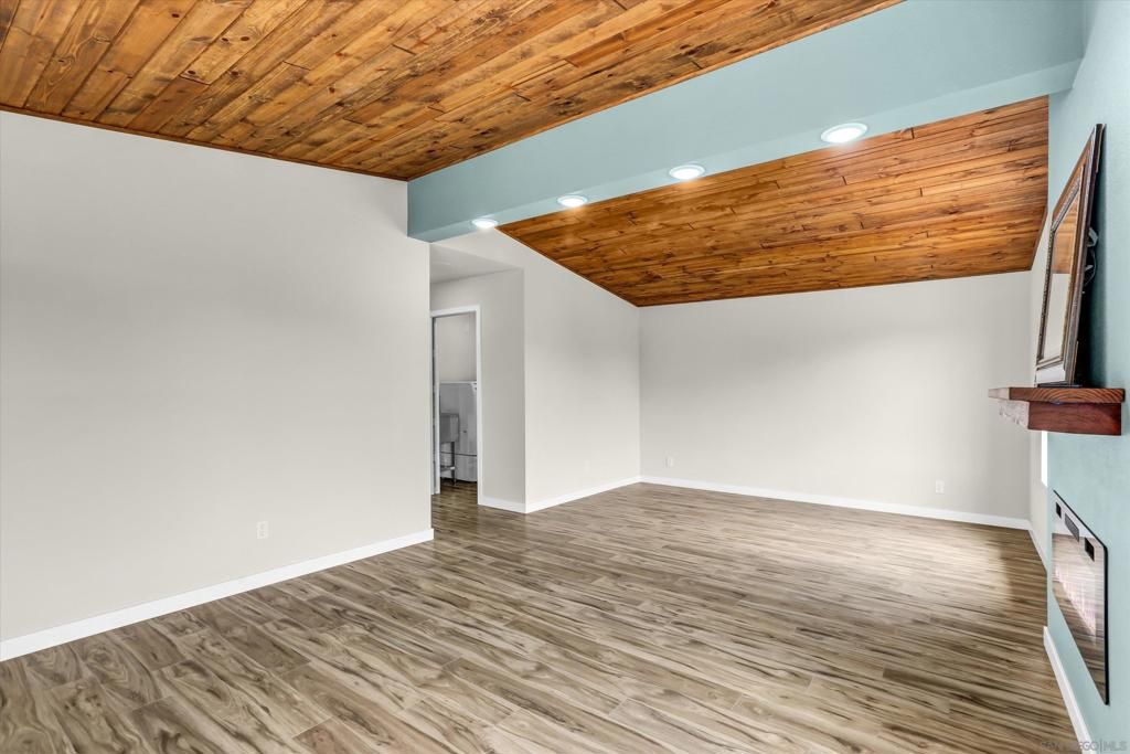 275 S Worthington St 123, Spring Valley, CA 91977 — photo 2