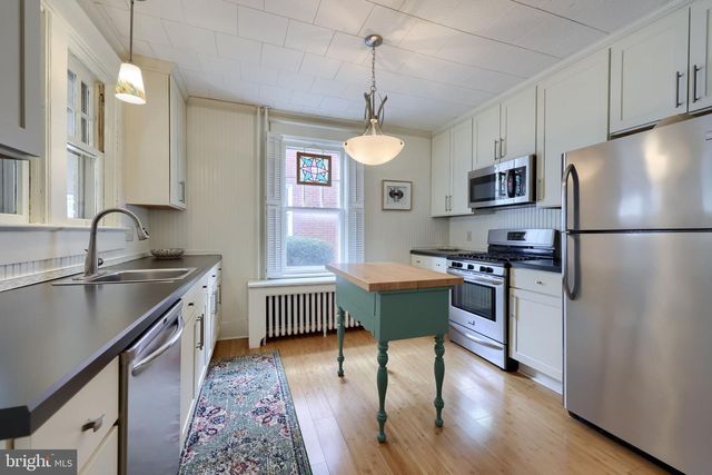 1013 LOCUST ST, Columbia, PA 17512