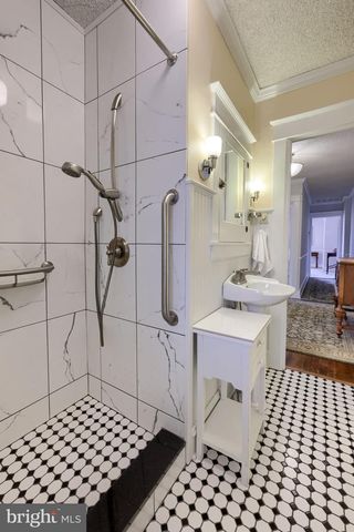 1013 LOCUST ST, Columbia, PA 17512