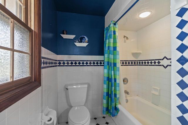 111 N Griffin STREET, Elkhorn, WI 53121