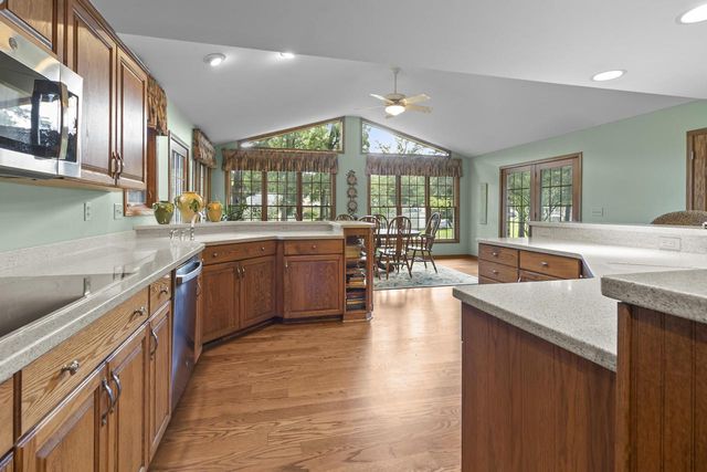 111 N Griffin STREET, Elkhorn, WI 53121
