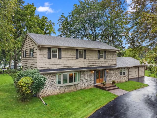 111 N Griffin STREET, Elkhorn, WI 53121