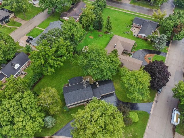 111 N Griffin STREET, Elkhorn, WI 53121