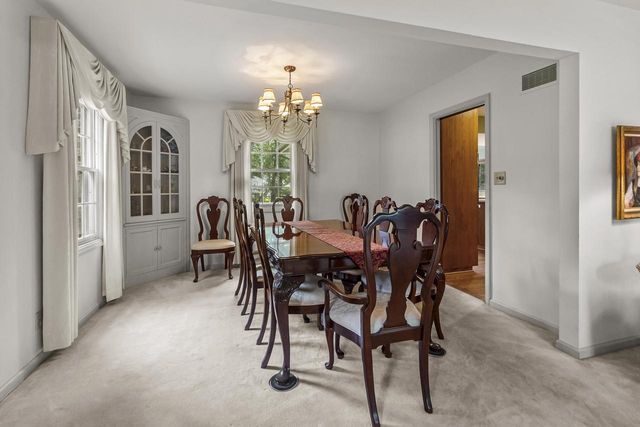 111 N Griffin STREET, Elkhorn, WI 53121