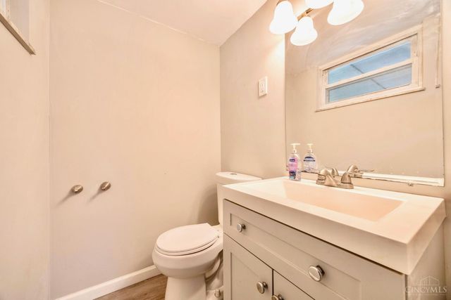 11625 Hollingsworth, Forest Park, OH 45240