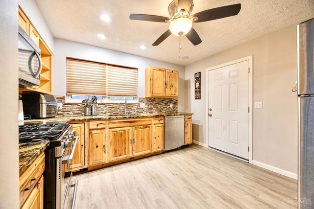 11625 Hollingsworth, Forest Park, OH 45240