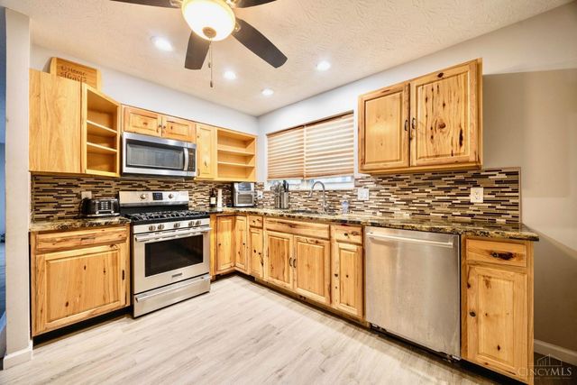 11625 Hollingsworth, Forest Park, OH 45240