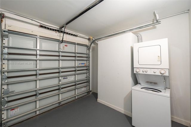 1615 NE 9th St, Fort Lauderdale, FL 33304