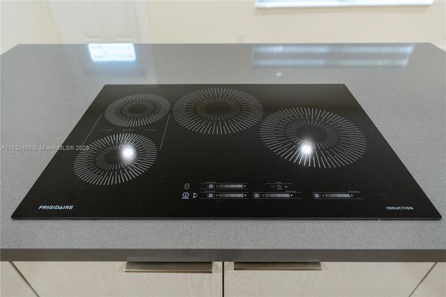 1615 NE 9th St, Fort Lauderdale, FL 33304