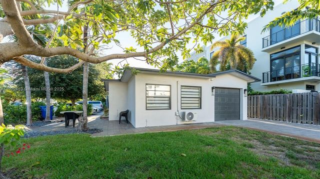 1615 NE 9th St, Fort Lauderdale, FL 33304