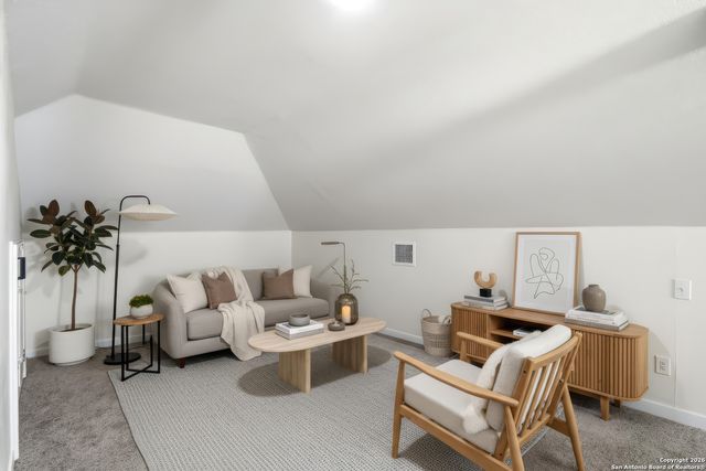 611 Barrett, San Antonio, TX 78225