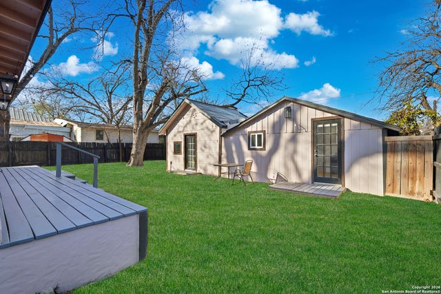 611 Barrett, San Antonio, TX 78225