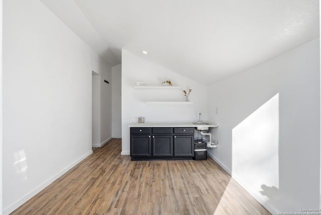 611 Barrett, San Antonio, TX 78225