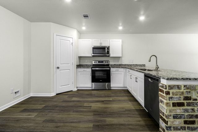 226 Hollow Oak, Livingston, TX 77351