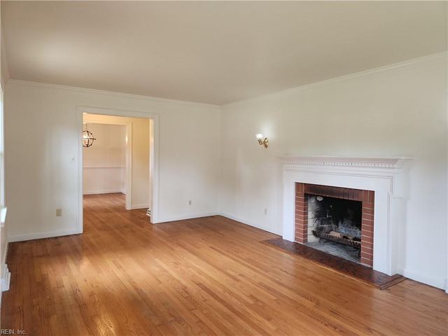 3812 Cedar LN, Portsmouth, VA 23703