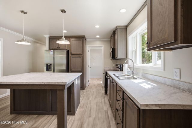 425 Beckys Creek Road, Hampstead, NC 28443