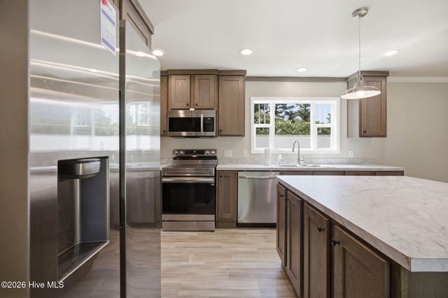 425 Beckys Creek Road, Hampstead, NC 28443