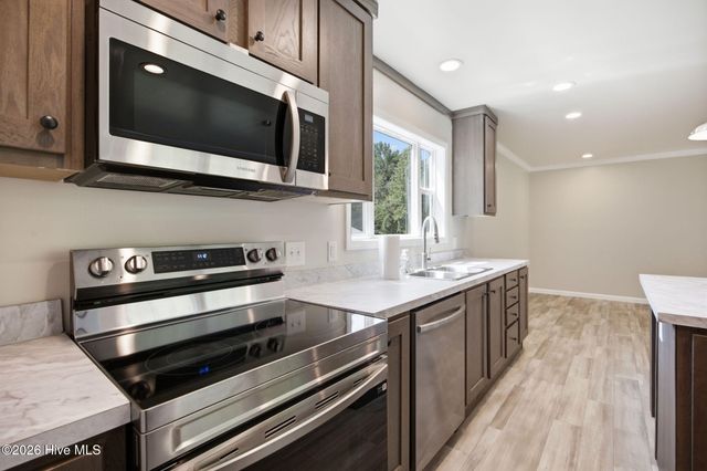 425 Beckys Creek Road, Hampstead, NC 28443