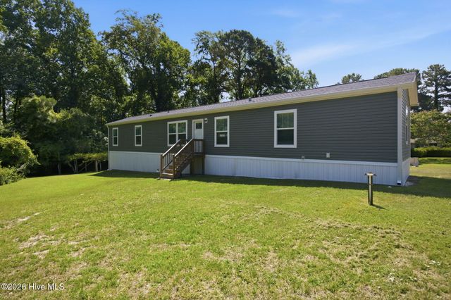 425 Beckys Creek Road, Hampstead, NC 28443