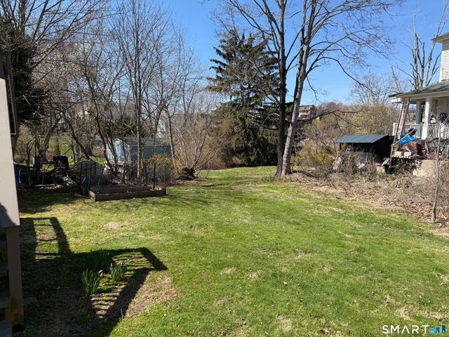 322 Clark Avenue, Branford, CT 06405