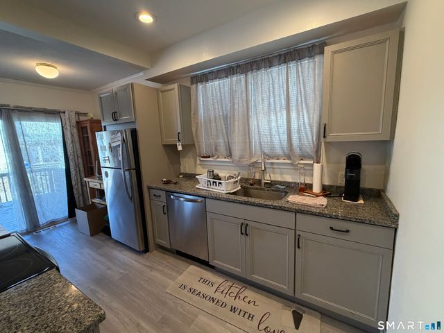 322 Clark Avenue, Branford, CT 06405