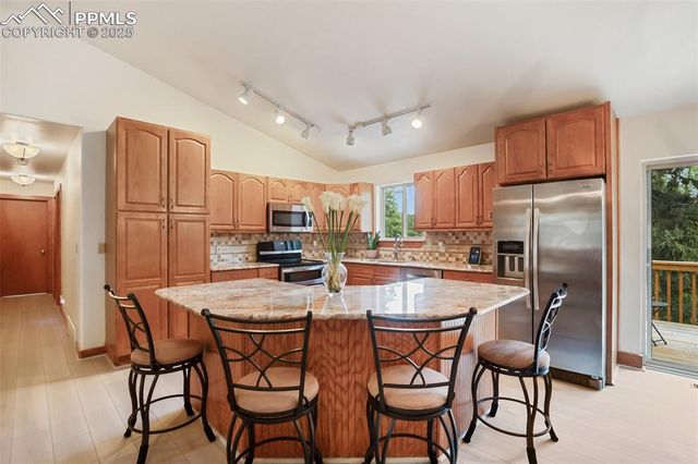 958 Cottonwood Lake Drive, Divide, CO 80814