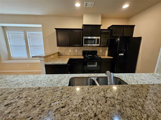 40 Alyssa Palms Drive, Manvel, TX 77578