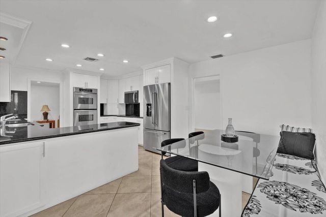 3500 N 45th Avenue, Hollywood, FL 33021