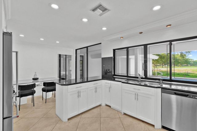 3500 N 45th Avenue, Hollywood, FL 33021