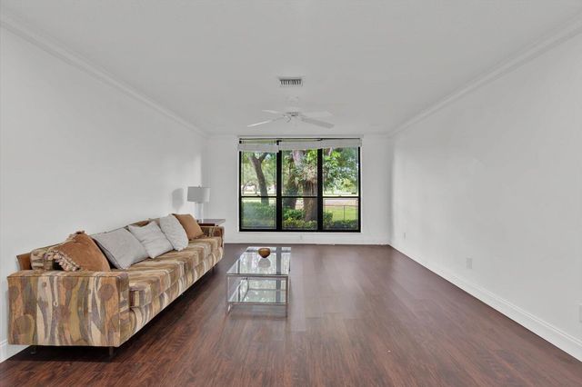 3500 N 45th Avenue, Hollywood, FL 33021