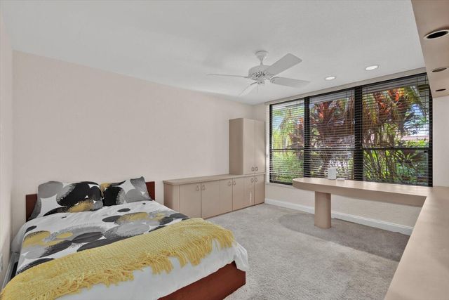 3500 N 45th Avenue, Hollywood, FL 33021