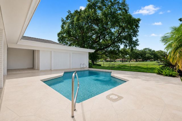 3500 N 45th Avenue, Hollywood, FL 33021
