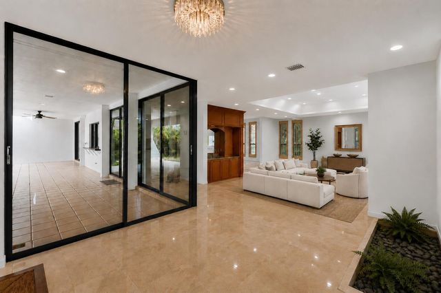 3500 N 45th Avenue, Hollywood, FL 33021
