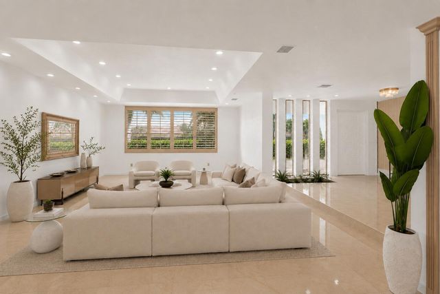3500 N 45th Avenue, Hollywood, FL 33021