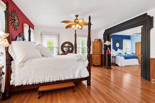 901 Ohio Street, La Porte, IN 46350