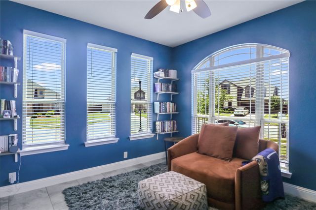 2000 Maplewood Drive, Glenn Heights, TX 75154
