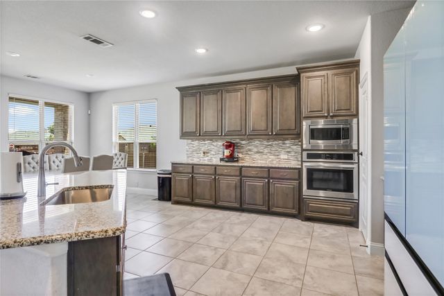 2000 Maplewood Drive, Glenn Heights, TX 75154
