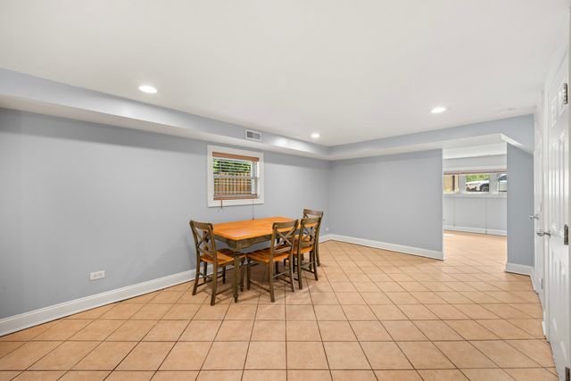 8610 Orchard Drive, Hickory Hills, IL 60457