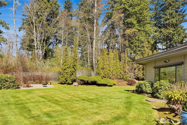1842 Academy Road, Bellingham, WA 98226