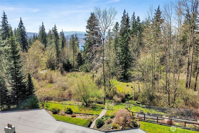 1842 Academy Road, Bellingham, WA 98226