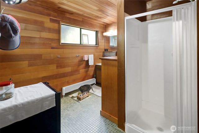 1842 Academy Road, Bellingham, WA 98226