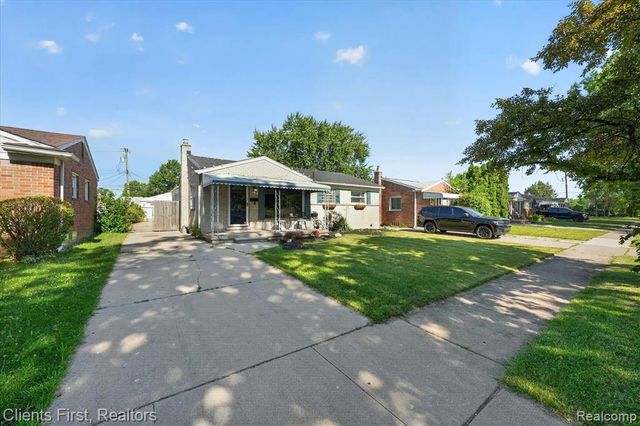 7520 Sloan Street, Taylor, MI 48180