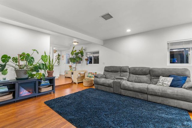 1204 Peach Ave, El Cajon, CA 92021