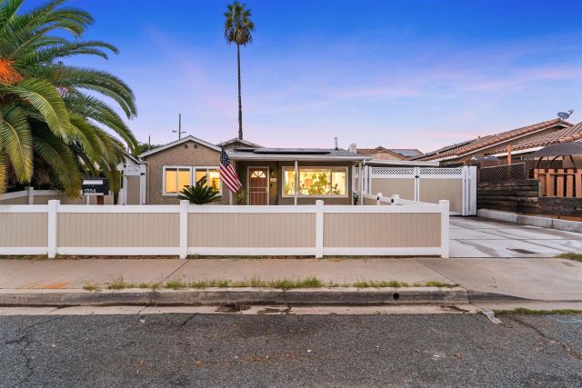 1204 Peach Ave, El Cajon, CA 92021