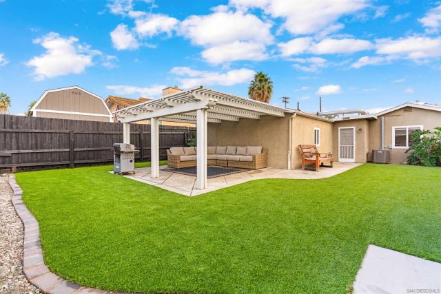 1204 Peach Ave, El Cajon, CA 92021